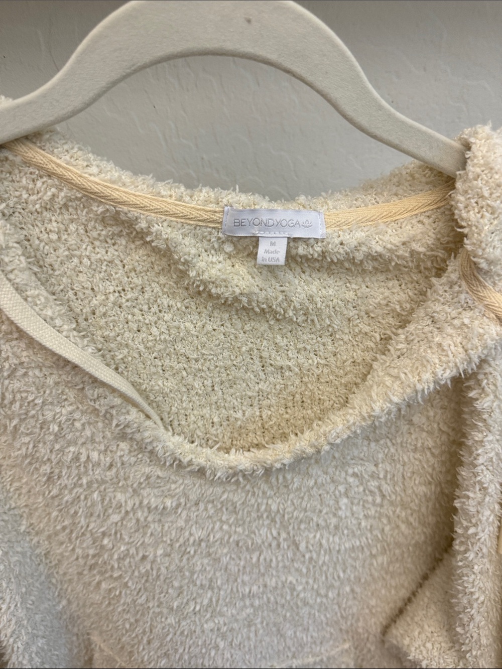 Beyond Yoga Neutral Cream Plush Hoodie